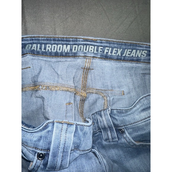Duluth Trading Ballroom Double Flex Jeans Mens 36 x 30 Relaxed Fit Medium Wash - Picture 4 of 8